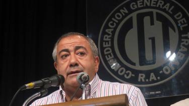 Según Daer y Acuña, los “adversarios de los trabajadores nunca descansan”.