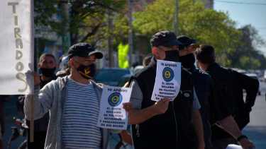 Desde el año pasado, los policías retirados y pensionados de Río Negro sostienen el reclamo por la inclusión de la Zona Austral, en los haberes jubilatorios. Foto Archivo.