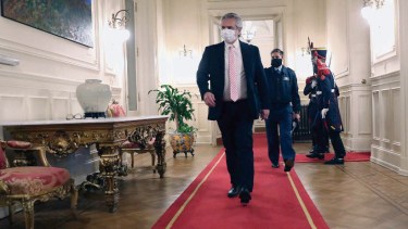 El presidente durante la ajetreada jornada del miércoles. Foto: Presidencia