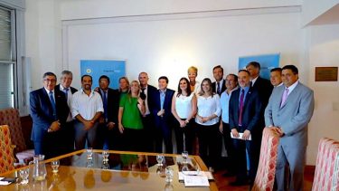 Una de las últimas imágenes, cuando en febrero del 2020 vino el exministro Arroyo. Hoy los intendentes del FdT no quisieron fotos.