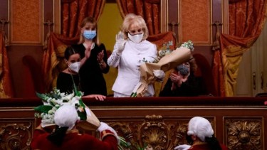 Mirtha junto a su nieta Juana Viale. 

Foto: gentileza 