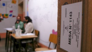 PASO 2021: abrieron las mesas de votación en Roca para más de 78.000 electores