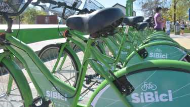 A partir de hoy se activó el programa SiBici. Foto Yamil Regules.