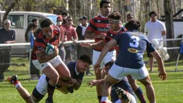 Neuquén sufrió en el primer tiempo y perdió el invicto. (Foto: Yamil Regules)