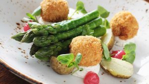Se largó la temporada de espárragos: receta de croquetas súper rápidas