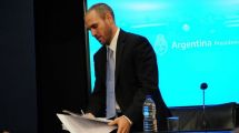 Imagen de La falta de resultados complica la permanencia de Guzmán al frente de Economía
