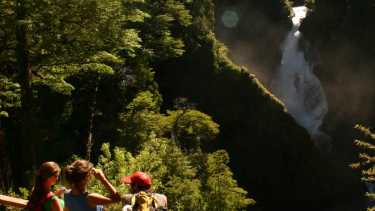 Senderismo, el deporte que en Neuquén atrajo inversiones desde Francia 