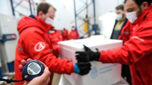 Llegan hoy más vacunas Pfizer y Argentina supera las 63,4 millones de dosis recibidas
