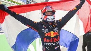 Verstappen festejó frente a su gente en Zanvoort