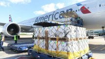 Imagen de Llegaron hoy al país más de 800 mil vacunas Pfizer contra el coronavirus