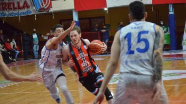 Mariano Marina apareció en el segundo cuarto y abrió el partido. Foto: gentileza Horacio Valderrama.