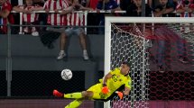 Imagen de Nominaron a Dibu Martínez entre los mejores arqueros del mundo