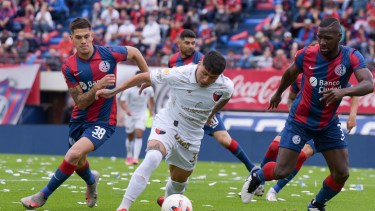 San Lorenzo volvió a jugar con público, perdió ante Colón y hubo insultos de los hinchas