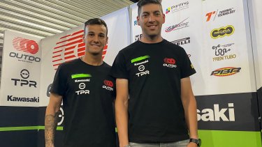 Solorza junto a Ribodino, su compañero de equipo.