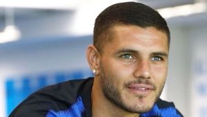El curioso estilo que eligió Mauro Icardi para participar de la Semana de la Moda, en París