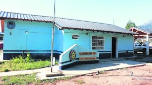 Un policía le disparó a otro mientras manipulaba su arma en una comisaría de Bariloche