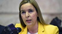Imagen de Etiquetado frontal: la curiosa pregunta de una diputada del PRO sobre el choripán en campaña