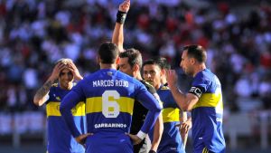 Los números del Superclásico: Una expulsión récord y el último doblete de River