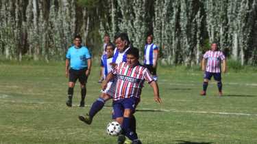 El fútbol amateur es una de las actividades que tiene muchos seguidores.