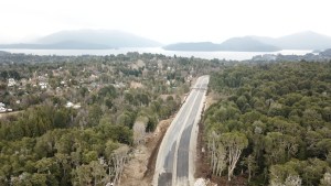 Nación vende un terreno en Villa La Angostura donde pasa la obra de circunvalación y hay una hostería