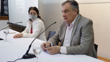El intendente Gustavo Gennuso podría llegar a un juicio de responsabilidad si prospera la investigación por su viaje a Europa. Archivo