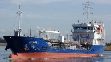 Son ocho contratos para transportar combustibles. 