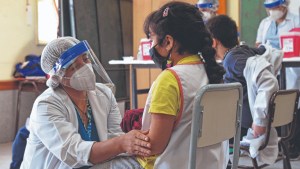 Niños vacunados y padres felices: «Ya estamos todos inmunizados»