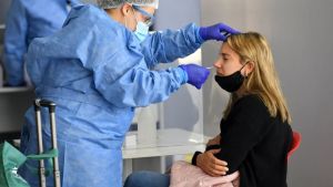 Argentina reportó las cifras más bajas del año en casos y muertes por coronavirus