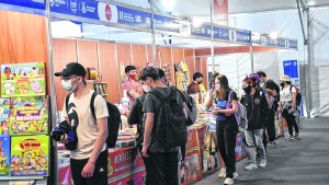 Arrancó la Feria del Libro de Neuquén, un encuentro de voces