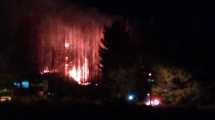 Imagen de Un incendio forestal generó alarma en el este de Bariloche