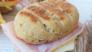 Pan proteico con semillas y yogur