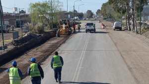 Habilitan al tránsito los carriles centrales de la avenida Perón en Viedma