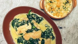 Tomá nota de este lenguado a la Fiorentina con papas gratinadas