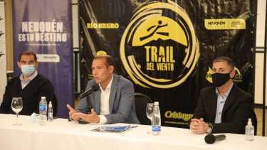 La conferencia de prensa fue en el Hilton de Neuquén. 