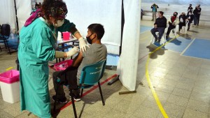 En Viedma continúa la vacunación a demanda a partir de los 3 años