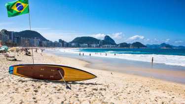 Las aerolíneas de bajo costo anunciaron que retomará la ruta Buenos Aires-Florianópolis y que sumará operaciones a Río de Janeiro y San Pablo.