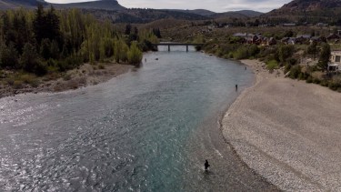 La boca del Limay en Bariloche: elegida por la calidad de las truchas, el entorno y porque hay poca presión de pesca. Fotos: Marcelo Martínez.