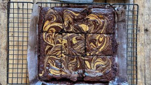 Brownies con harina de garbanzos y sin huevos