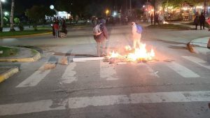 Conflicto mapuche: noche de tensión y reclamos en El Bolsón