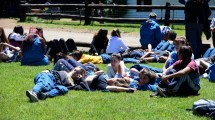 Imagen de Vuelven los egresados a Bariloche: viajarán 20.000 jóvenes en los próximos meses