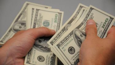 A cuánto cotizan este lunes el dólar blue, el MEP y el CCL