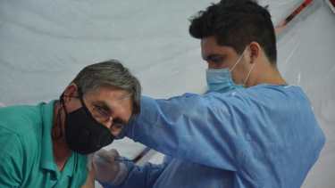 Vacunación contra el coronavirus en Neuquén (Foto: Yamil Regules)