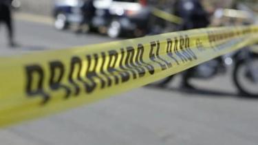 En México encontraron cadáveres de 10 personas colgados de un puente. 
