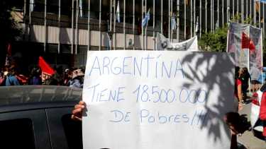 En los últimos meses se multiplicaron las marchas por el aumento de los niveles de pobreza. 