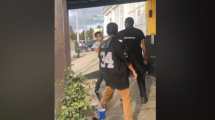 Imagen de Video: Denunciaron brutal golpiza de un patovica a un joven en Zapala