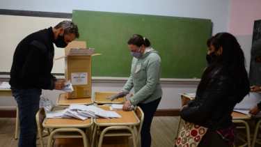 Cerraron las elecciones 2021 y se esperan los primeros resultados para las 21.