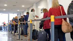 No le pedirán el test PCR para ingresar a Argentina a los vacunados con esquema completo