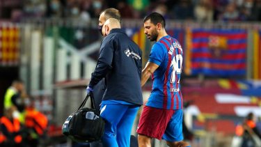 Sergio Agüero apenas pudo jugar un par de partidos como titular hasta que sufrió arritmia. 