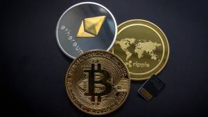 Las criptomonedas sufrieron igual que los mercados y cayeron hasta 14%