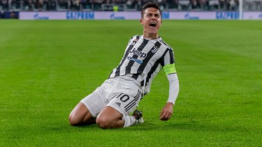 Paulo Dybala y su festejo en Turín. Juventus le gana al Zenit de Rusia con un doblete del argentino. 